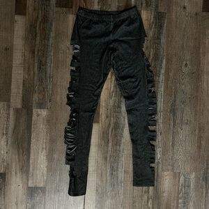Slashed leggings